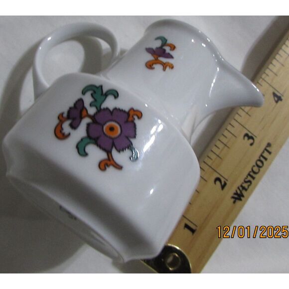 Vintage 1970's GDR coffee tea creamer Henneberg porcelain gold trim floral - Picture 6 of 6